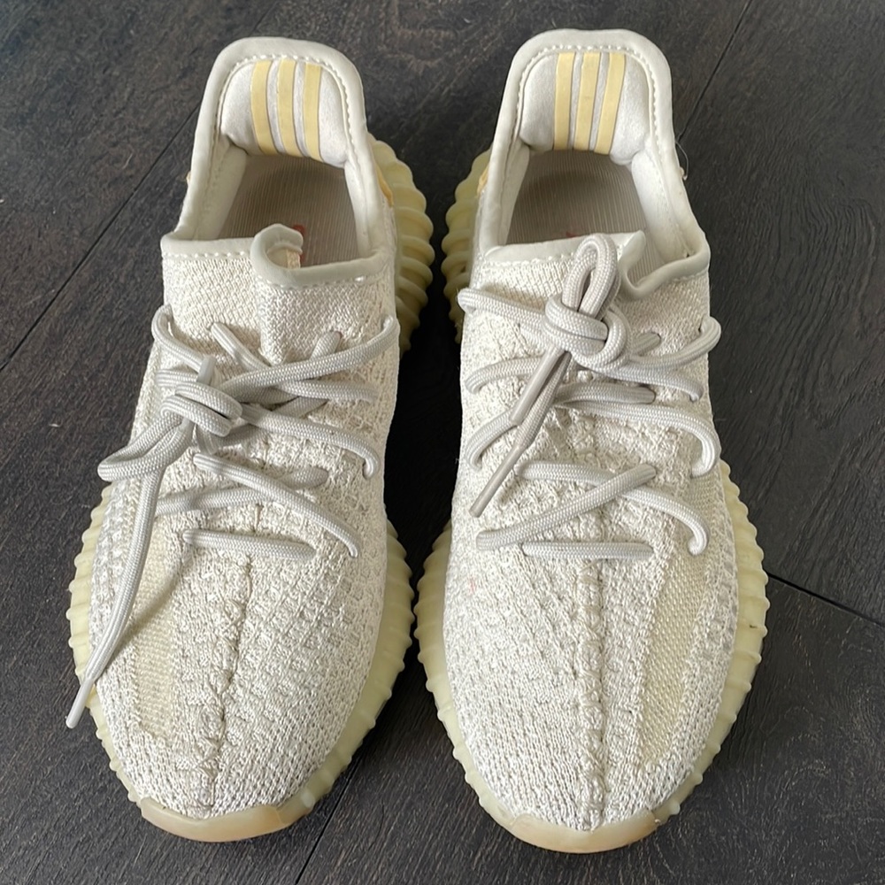 Yeezy Boost V350. 8/10.